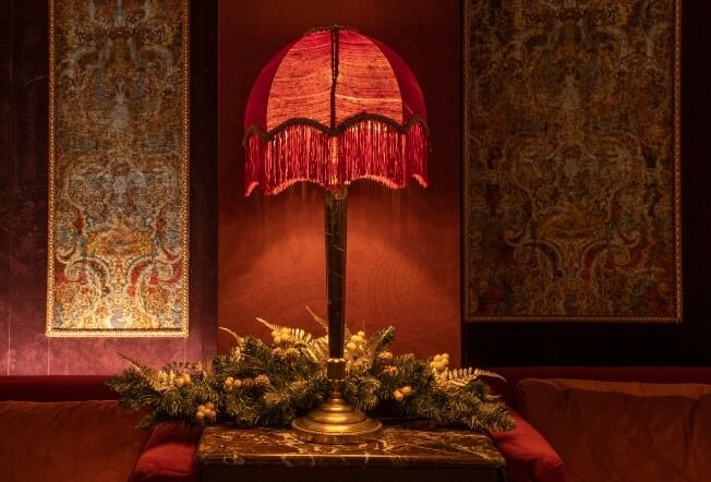 The Ruby Room Christmas Lamp (1)