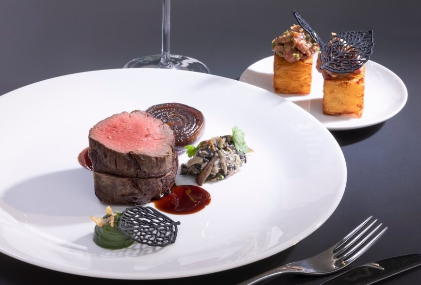 Steak  red wine   all day dining www.dylan.ie_v3